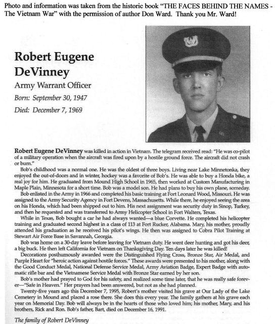 Robert E De Vinney