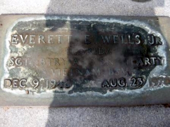 Everett E Wells